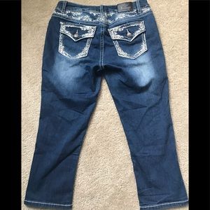 Size 6 Love Indigo Premium Capris